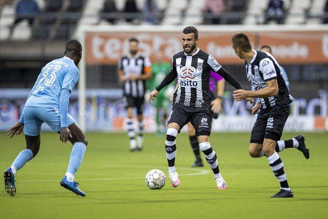 九游体育app-阿贾克斯加时末段门线救险；志在荷甲名次提升；质疑声仍在；高层口径保持一致的简单介绍